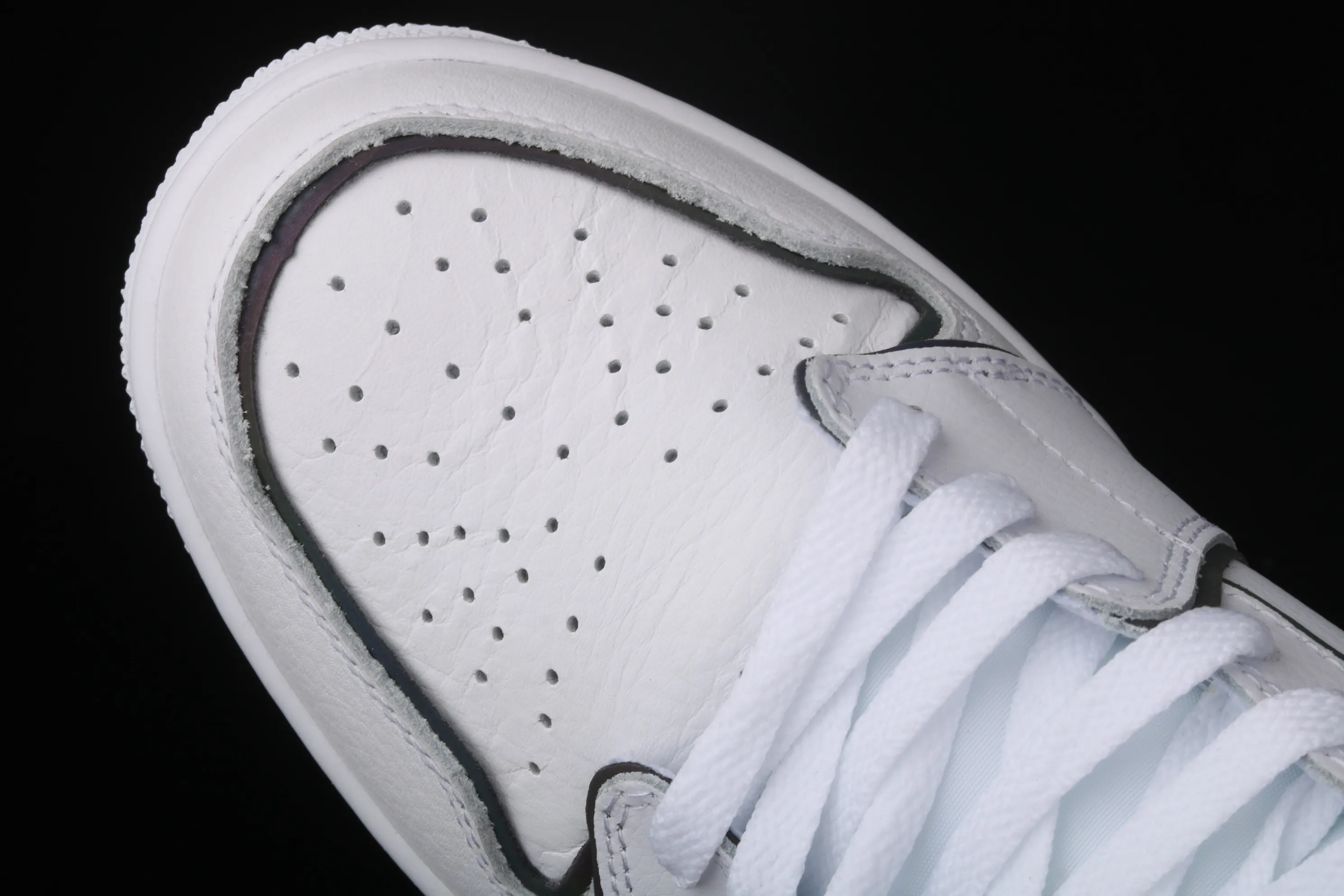 All categories Air Jordan Jordan series basketball shoes Air Jordan 1 Mid Air Jordan 1 Ret Hi Prem AJ1 Joe 1 cool laser stripes basketball shoes CK6587-100